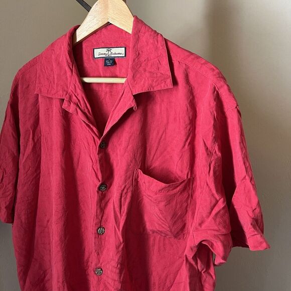 Tommy Bahama Mens Large 100% Silk Hawaiian Camp Shirt Red Floral - Picture 2 of 10
